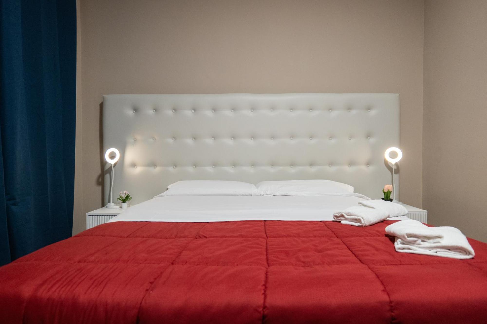 Dalmazia 33 Hotel Salerno Ngoại thất bức ảnh