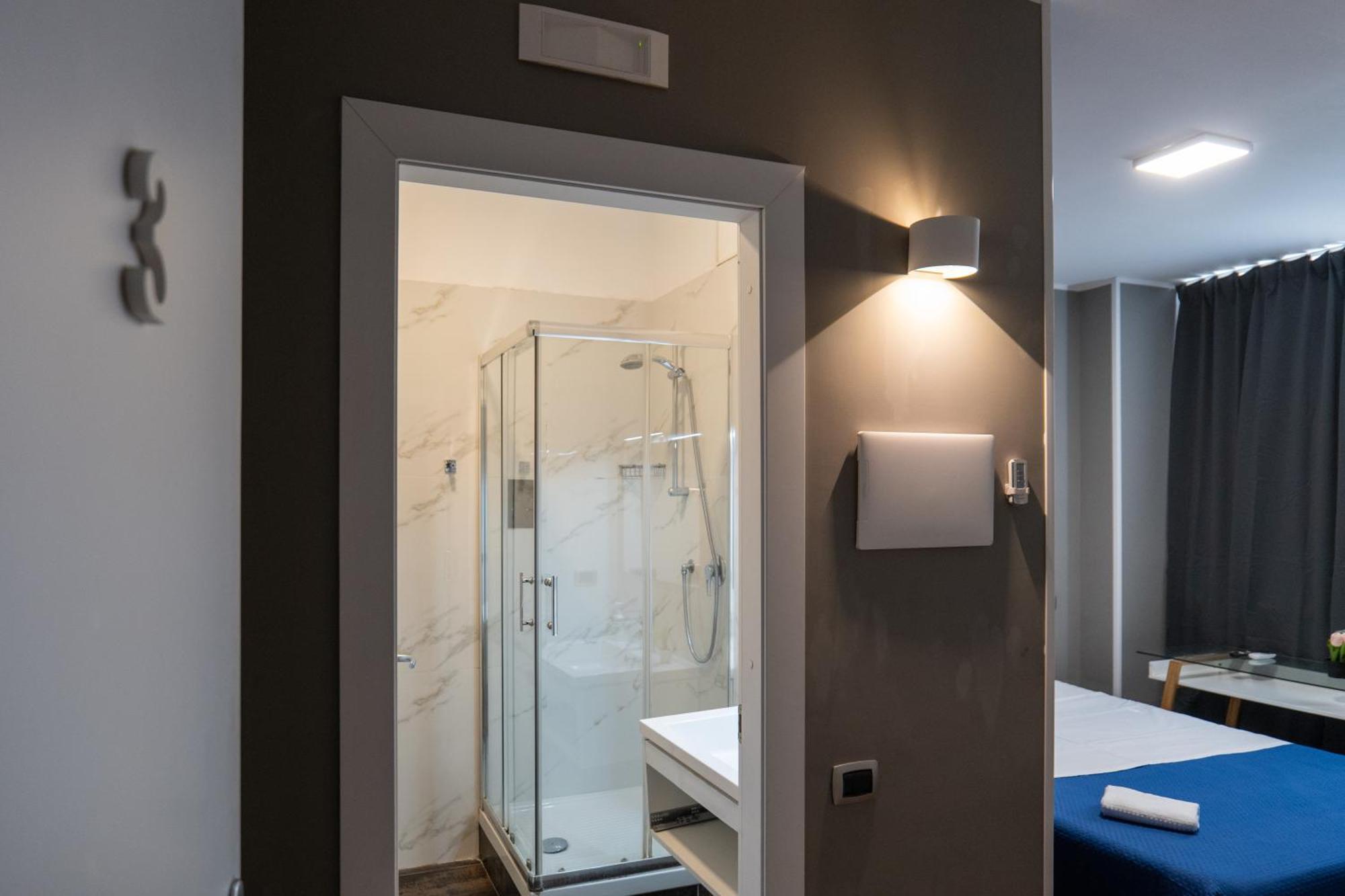 Dalmazia 33 Hotel Salerno Ngoại thất bức ảnh