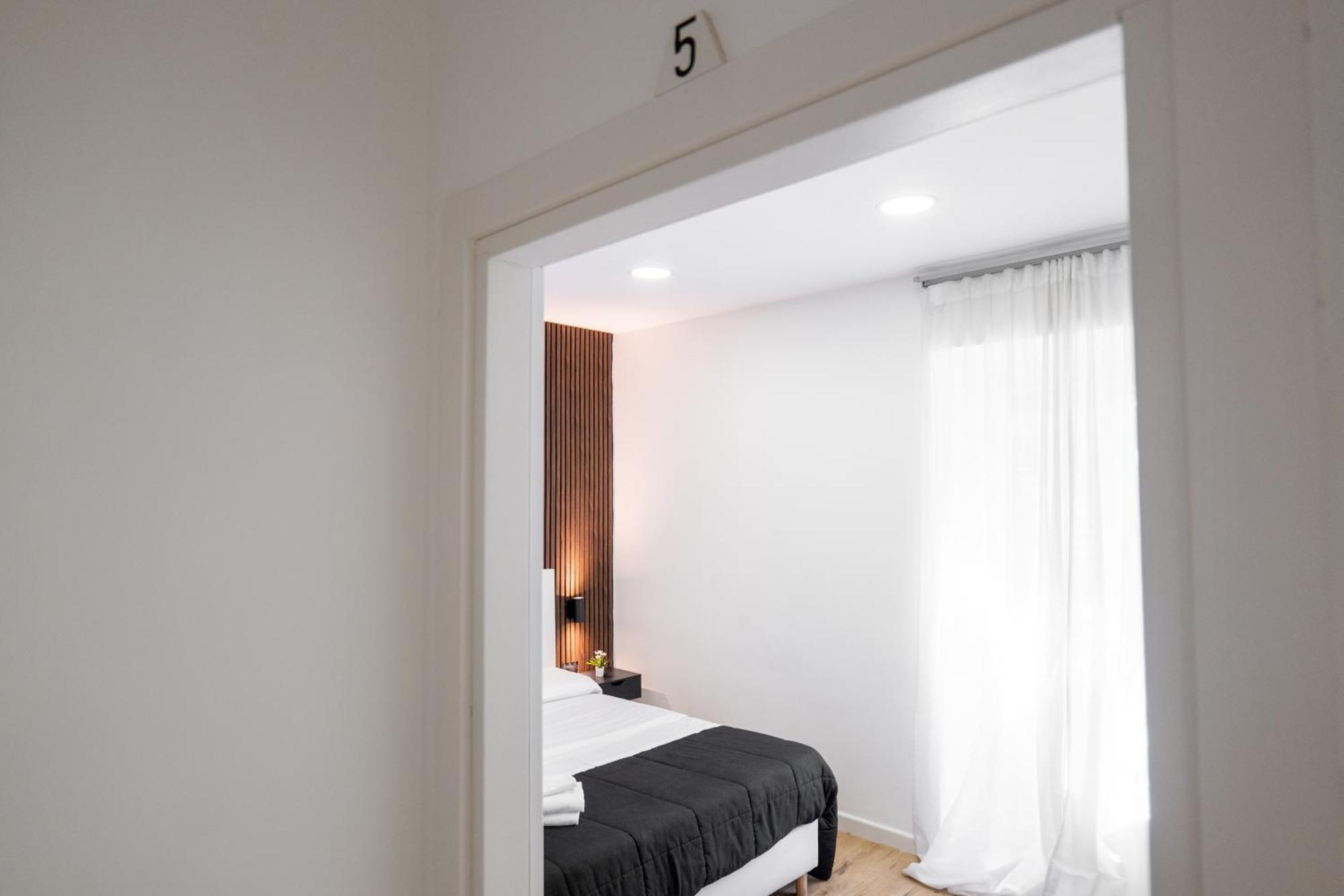 Dalmazia 33 Hotel Salerno Ngoại thất bức ảnh